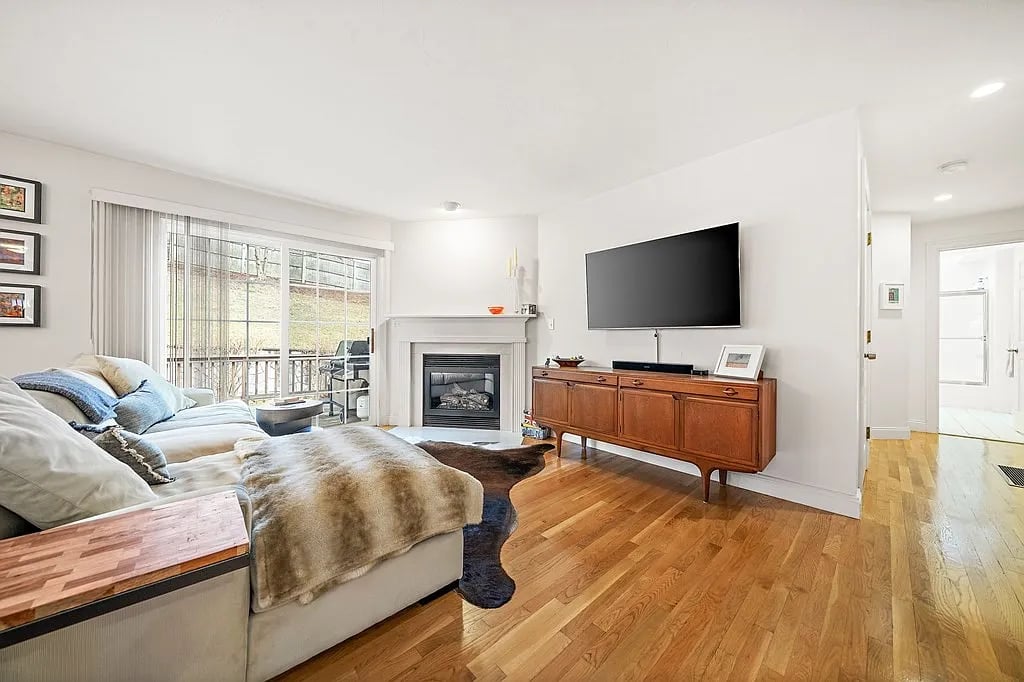 47 Short St #47