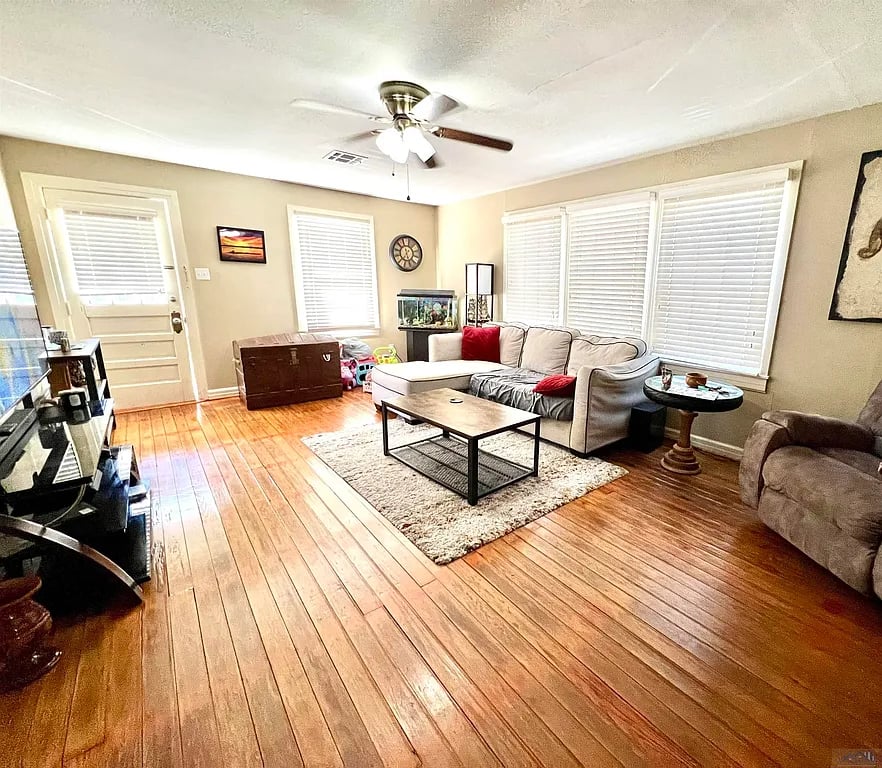 327 Morningside Dr