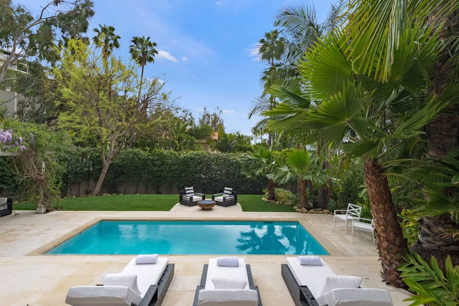 1423 N Doheny