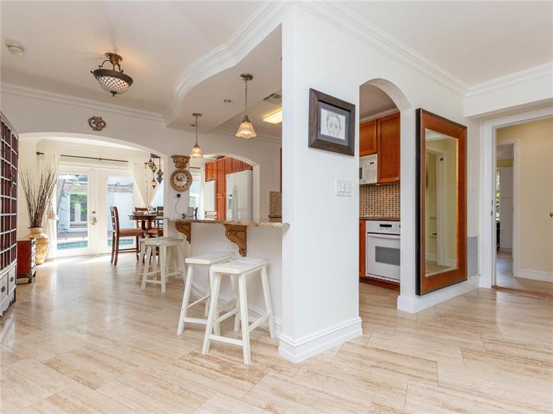 1310 NE 13th Ave