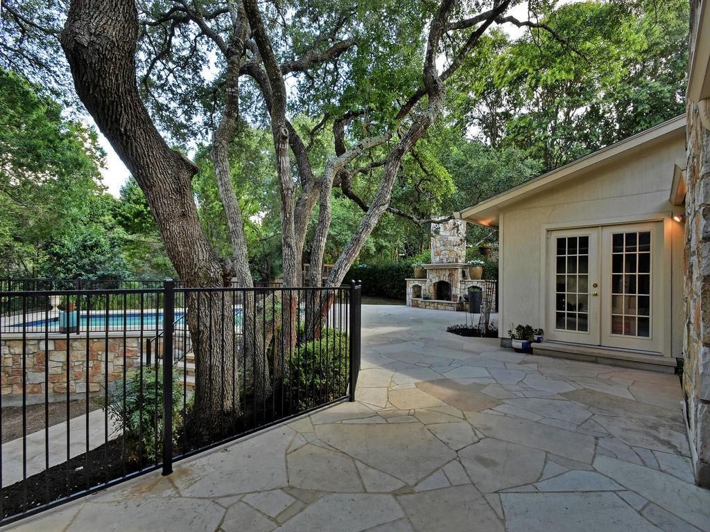 1904 Point Bluff Dr