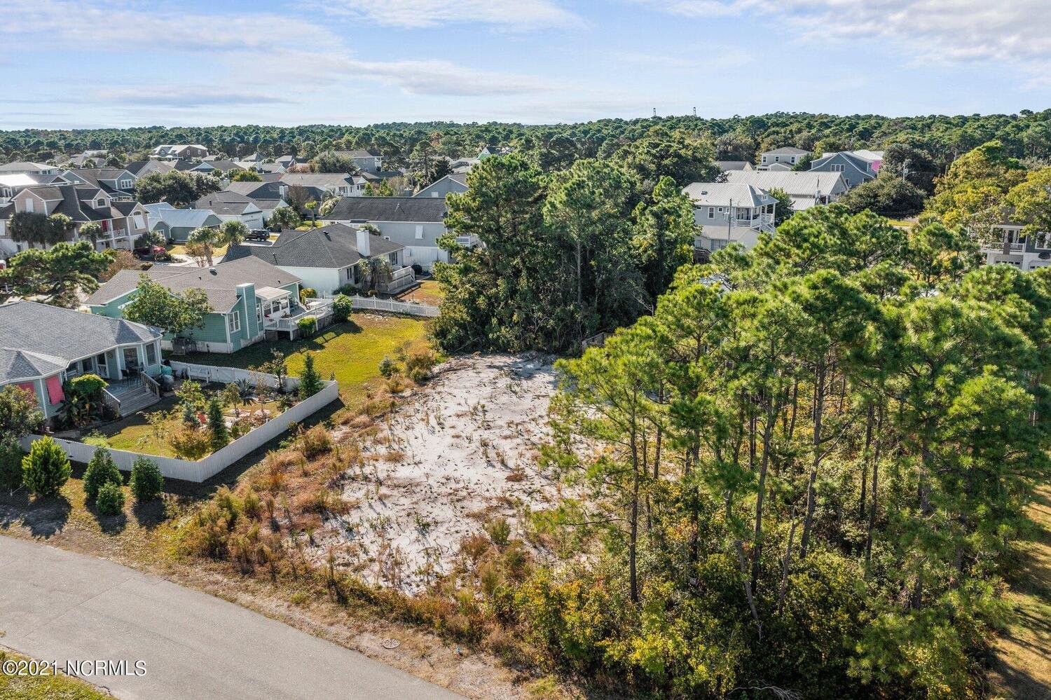 1738 Mackerel Lane