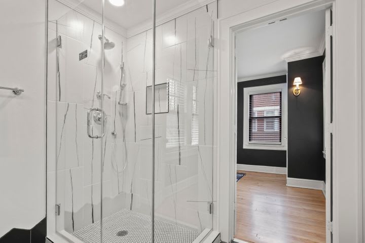3472 N. Hackett Ave., Milwaukee