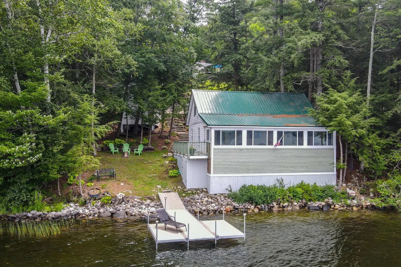 New Waterfront Listing! 918 Memorial Drive, Winthrop, Maine – $460,000