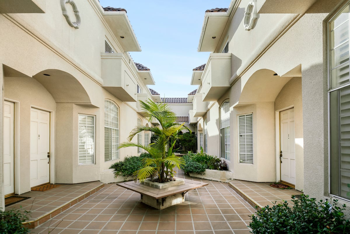 813 North Martel Avenue #6