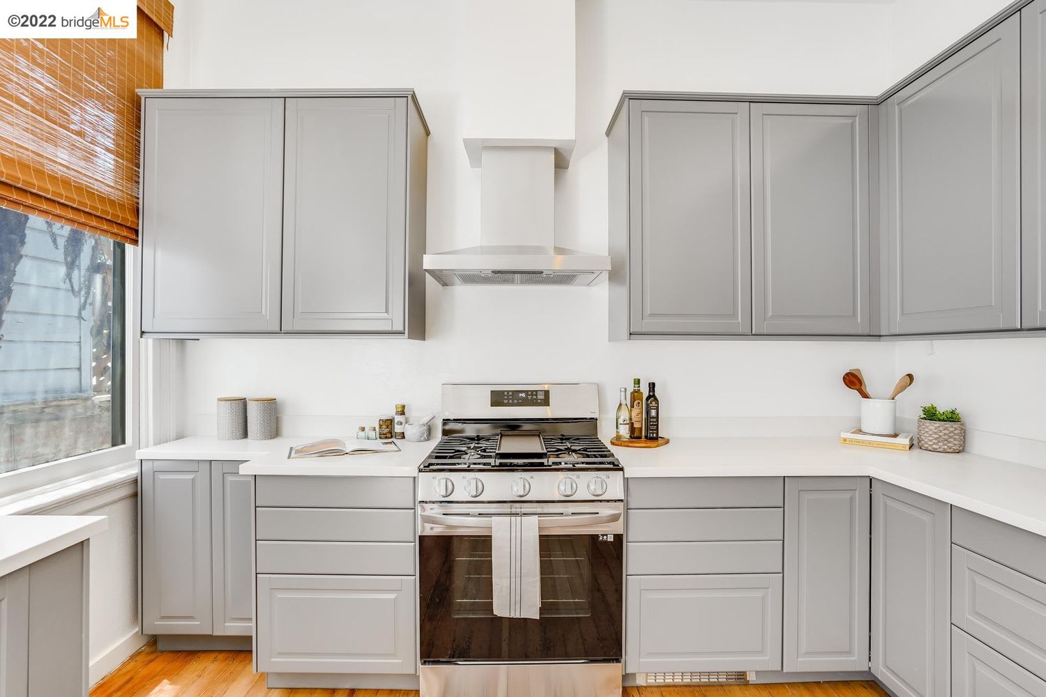 1170 S Van Vess Ave Unit: 2