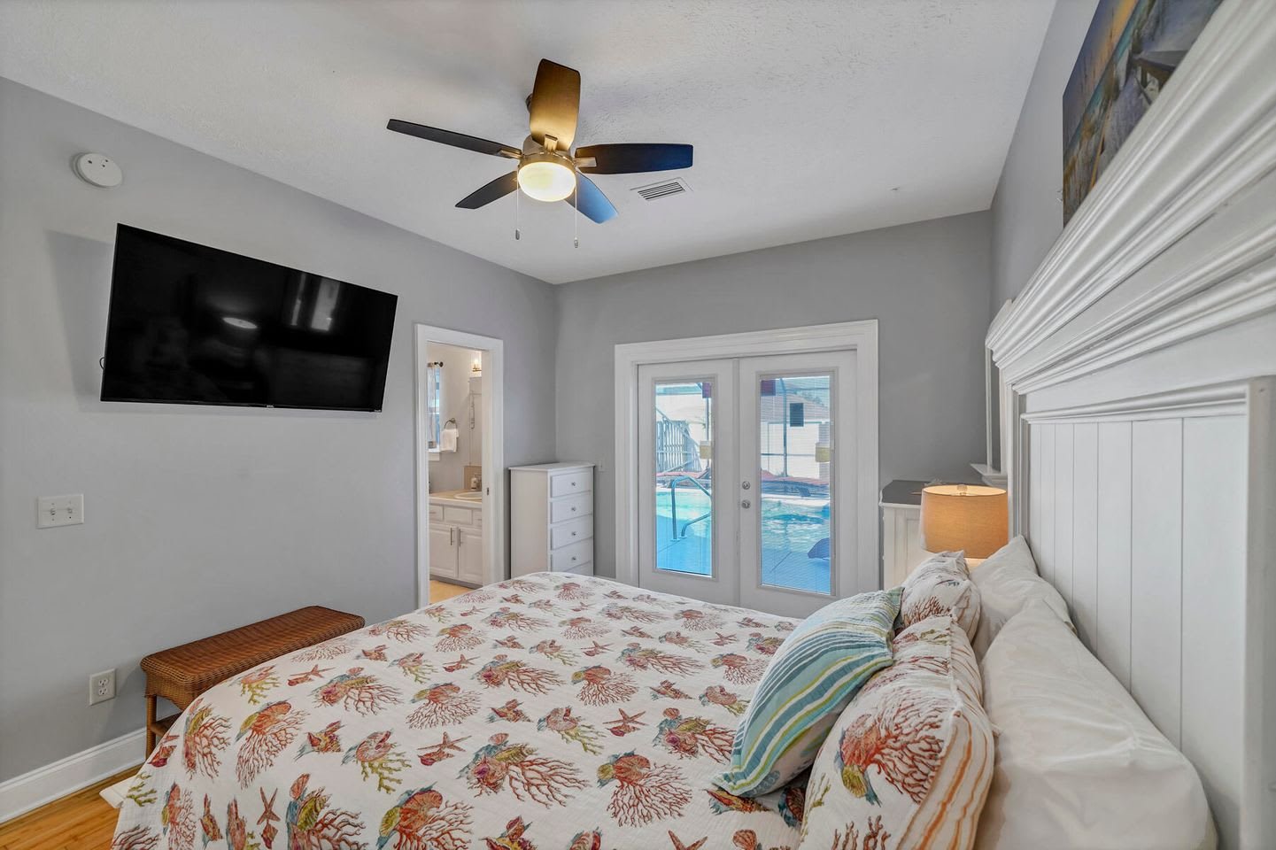 125 Rose Ln