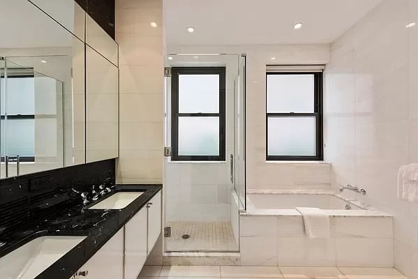 25 Broad Street PH2D