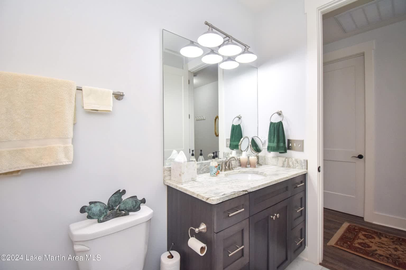 350 Moonbrook Dr, #103