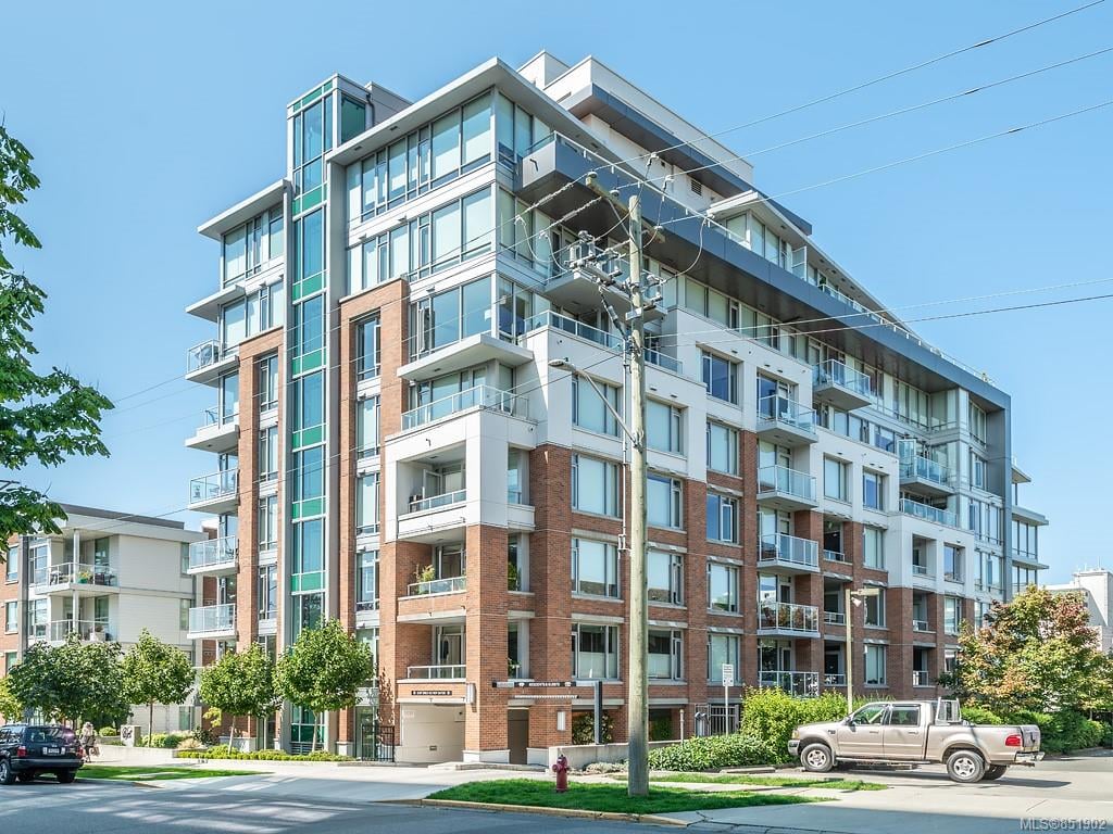 404-646 Michigan St