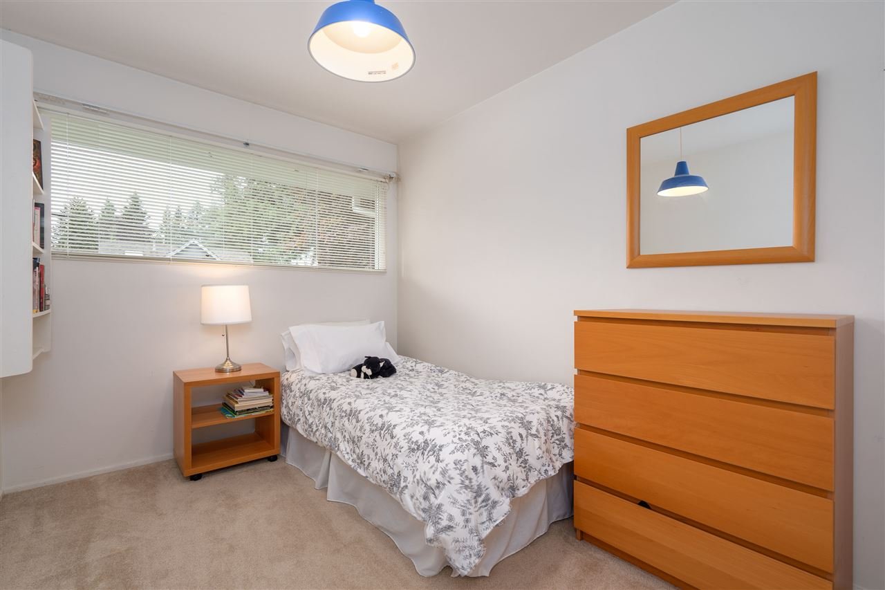 4116 Grace Cres