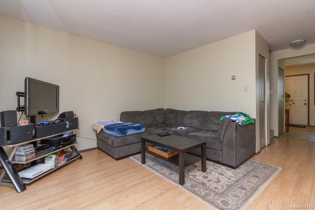 15-3230 Rutledge St, Saanich