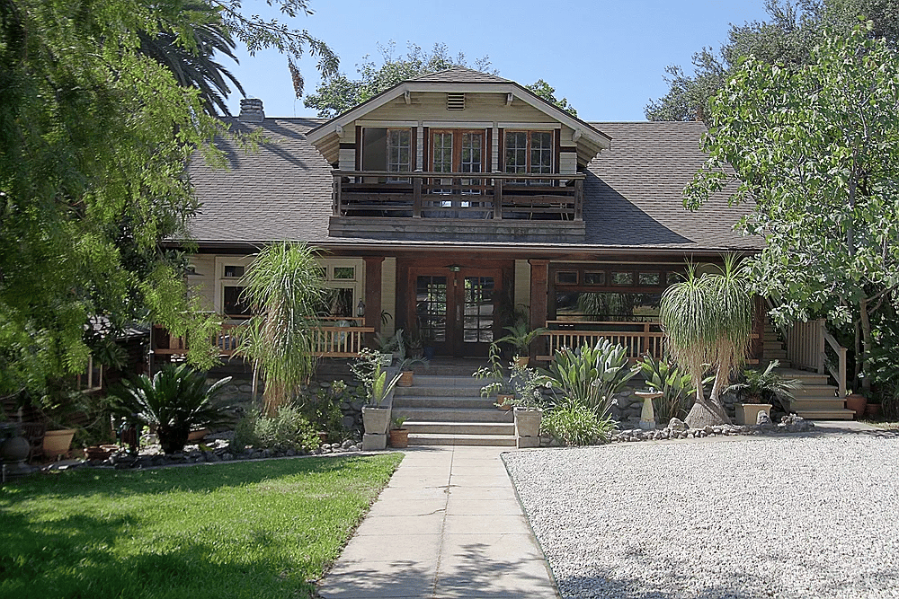 126 E Mira Monte Ave