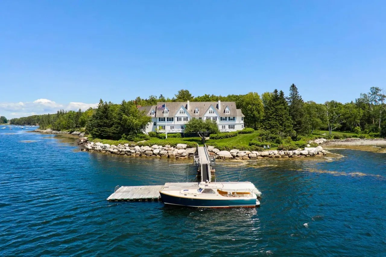 Island Living: Exploring Maine’s Finest Island Homes