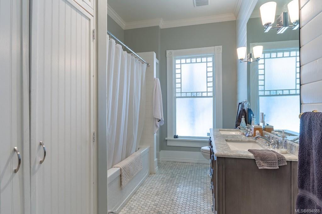 1140 Arthur Currie Lane