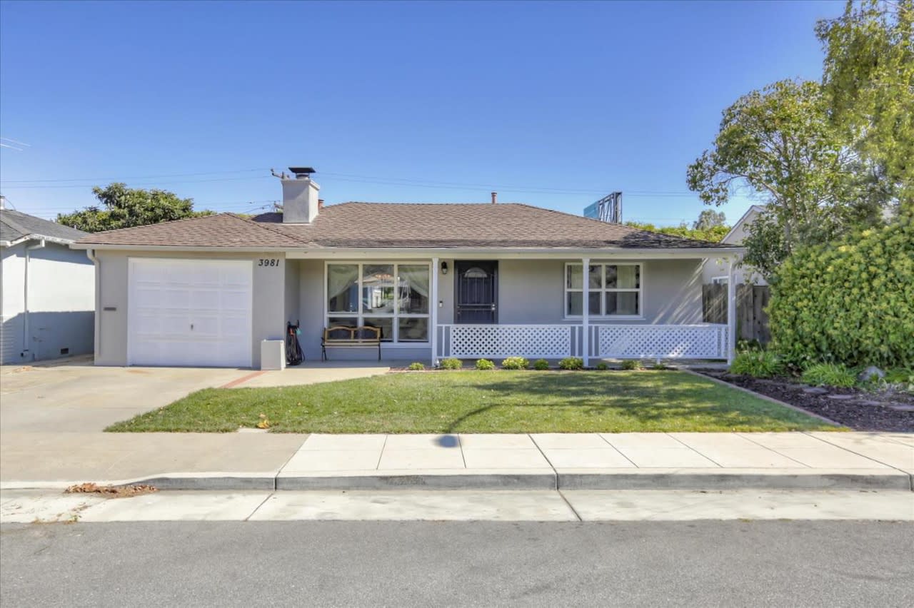3981 Branson Dr