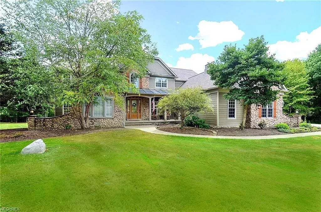 9485 Mallard Point 