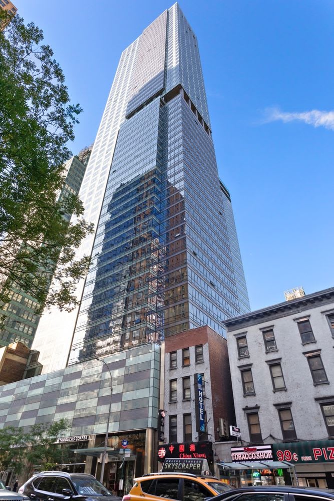 350 W 42nd St, Unit 14I