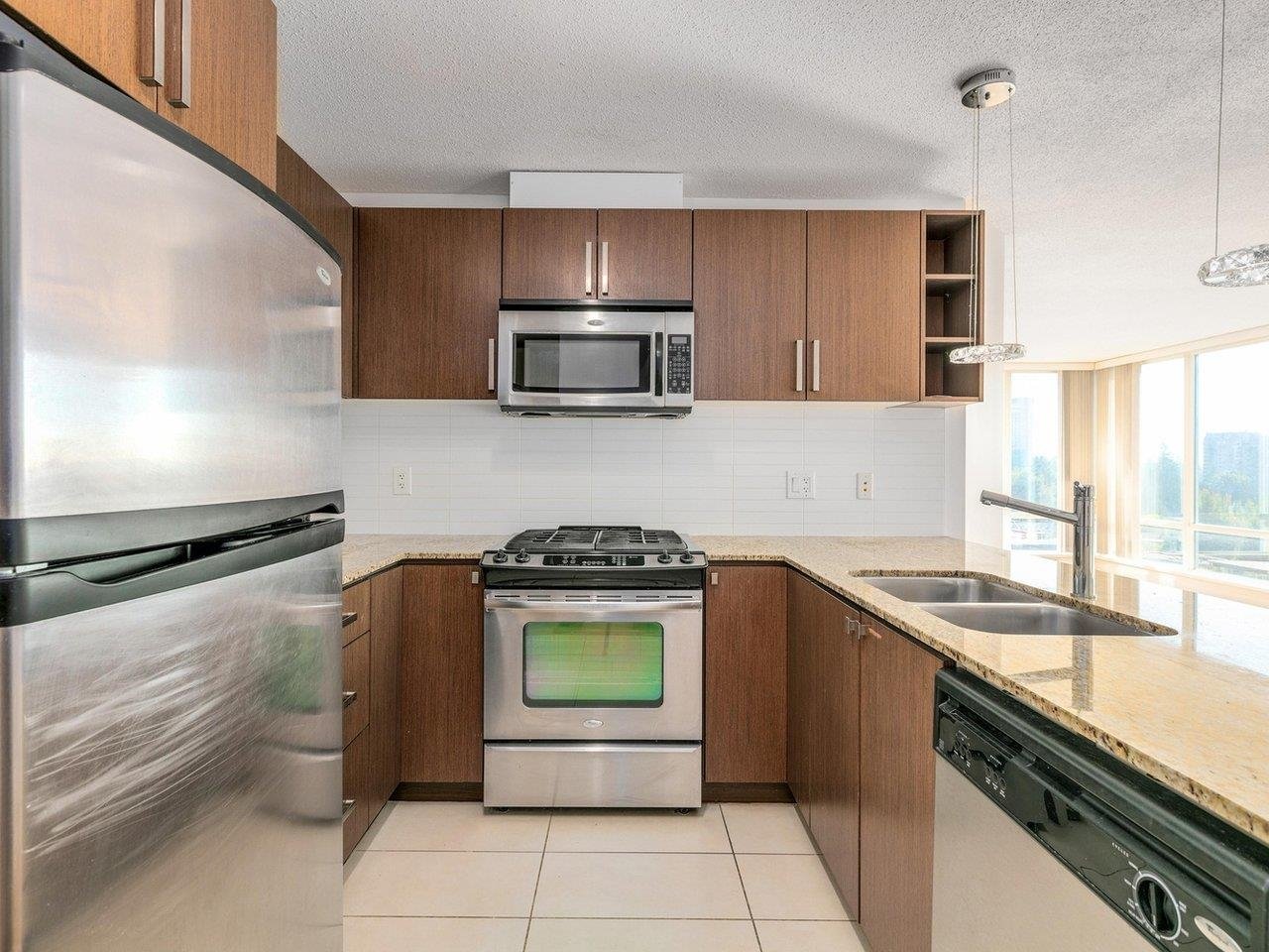 1510-9868 Cameron St