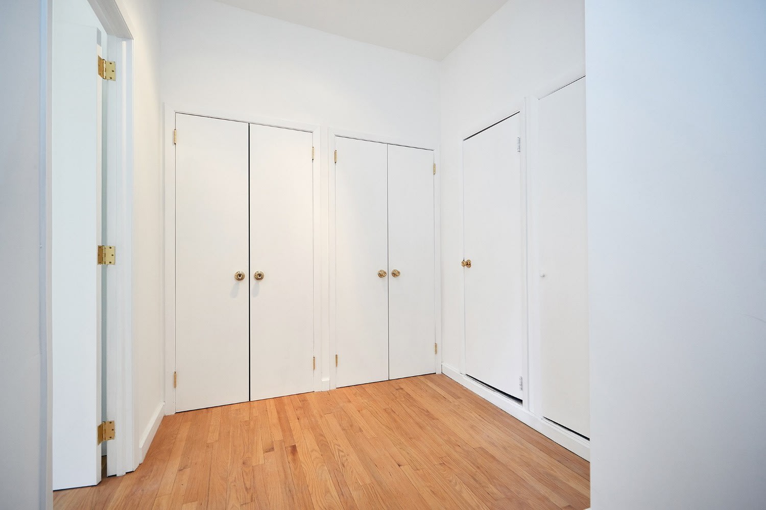 1059 2nd Ave, Unit 2W