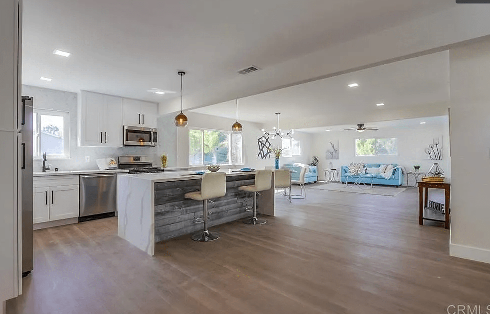 4846 Siesta Dr