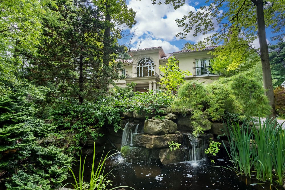 2122 Gordon Dr