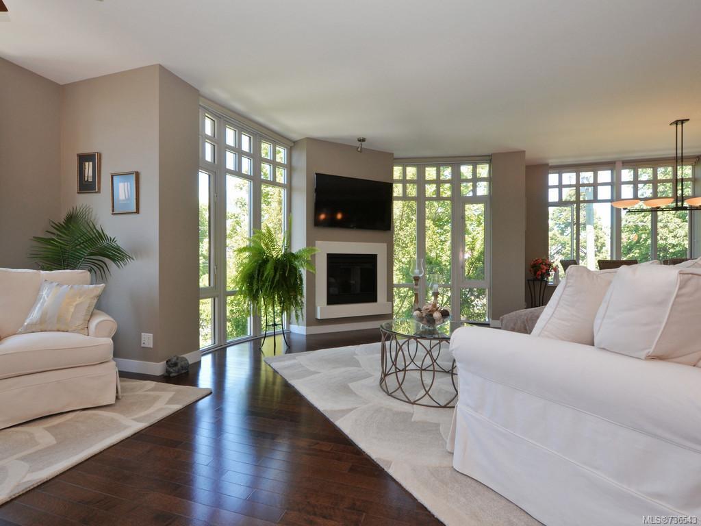 403-999 Burdett Ave