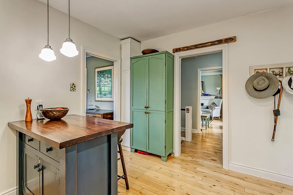 48 Highland Road