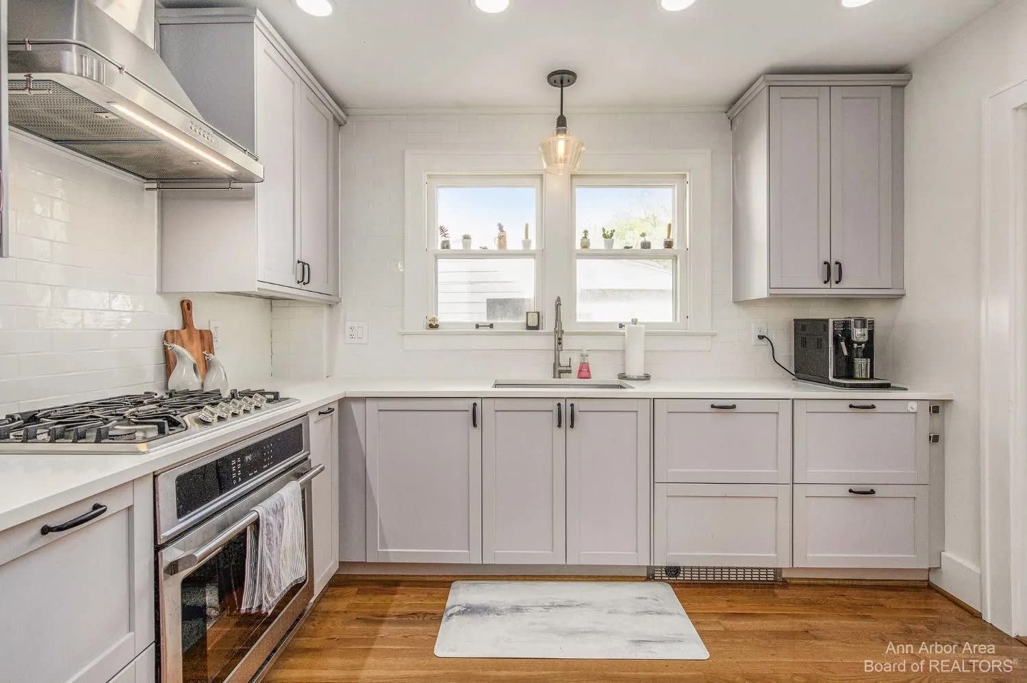 1309 Henry St, Ann Arbor, MI 48104