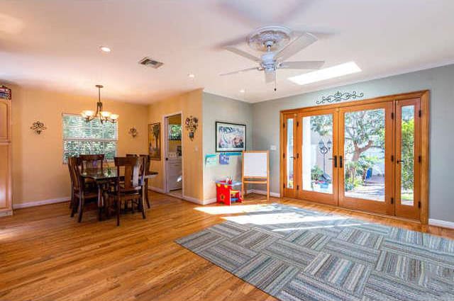 14740 McCormick St Sherman Oaks, CA