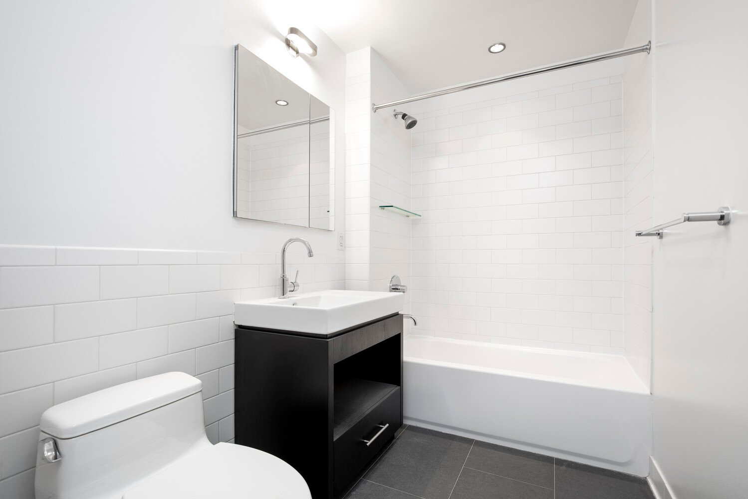 550 West 54th Street, Apt 28I