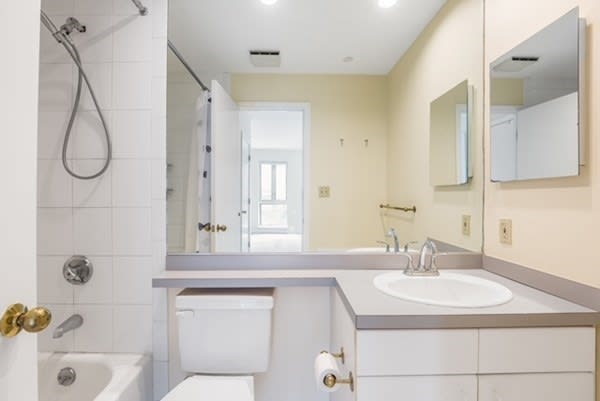2 Clarendon St, #607