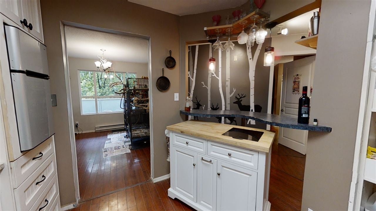 205-13955 Laurel Dr
