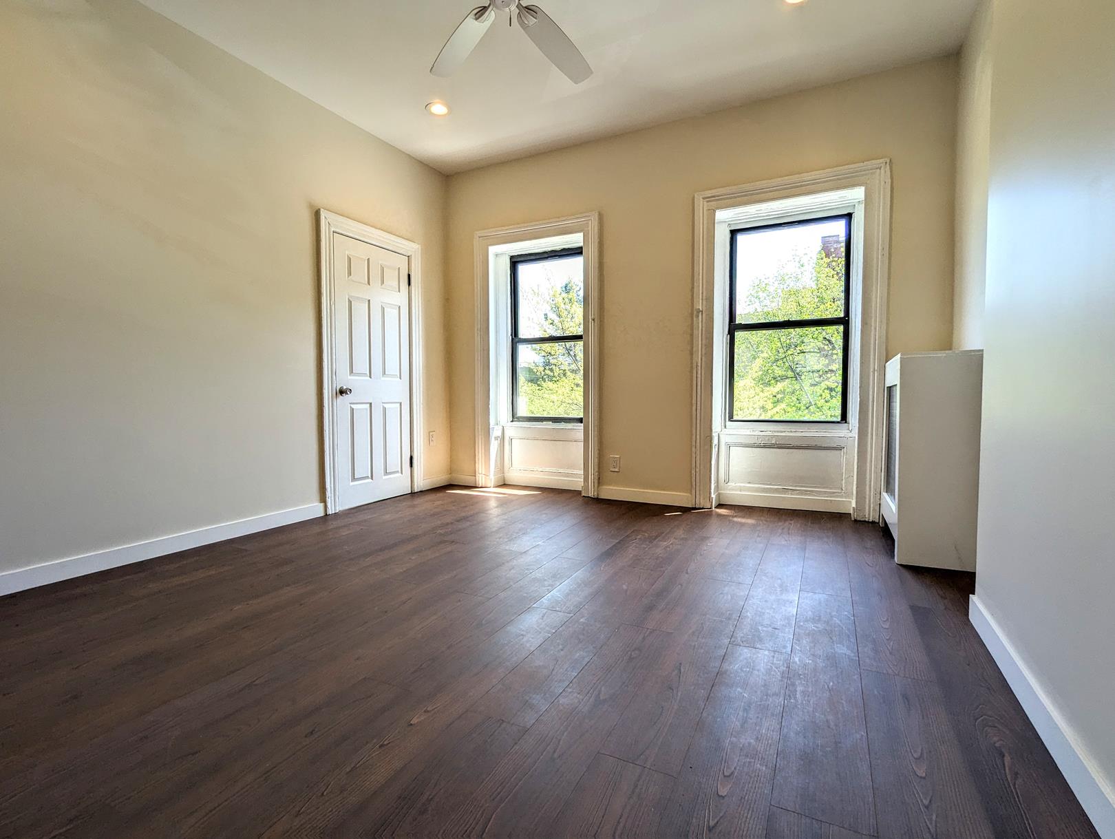343 Pleasant Avenue, Apt 3