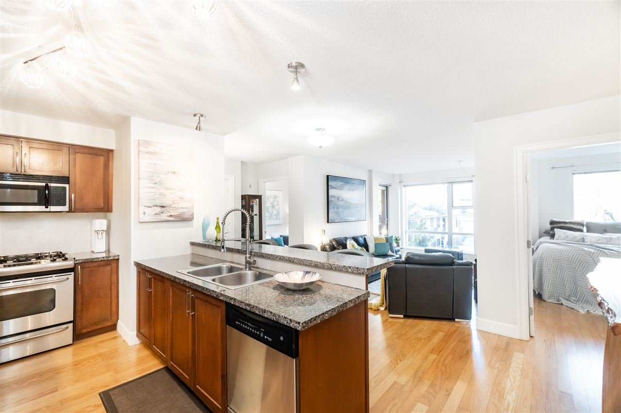405-3811 Hastings St