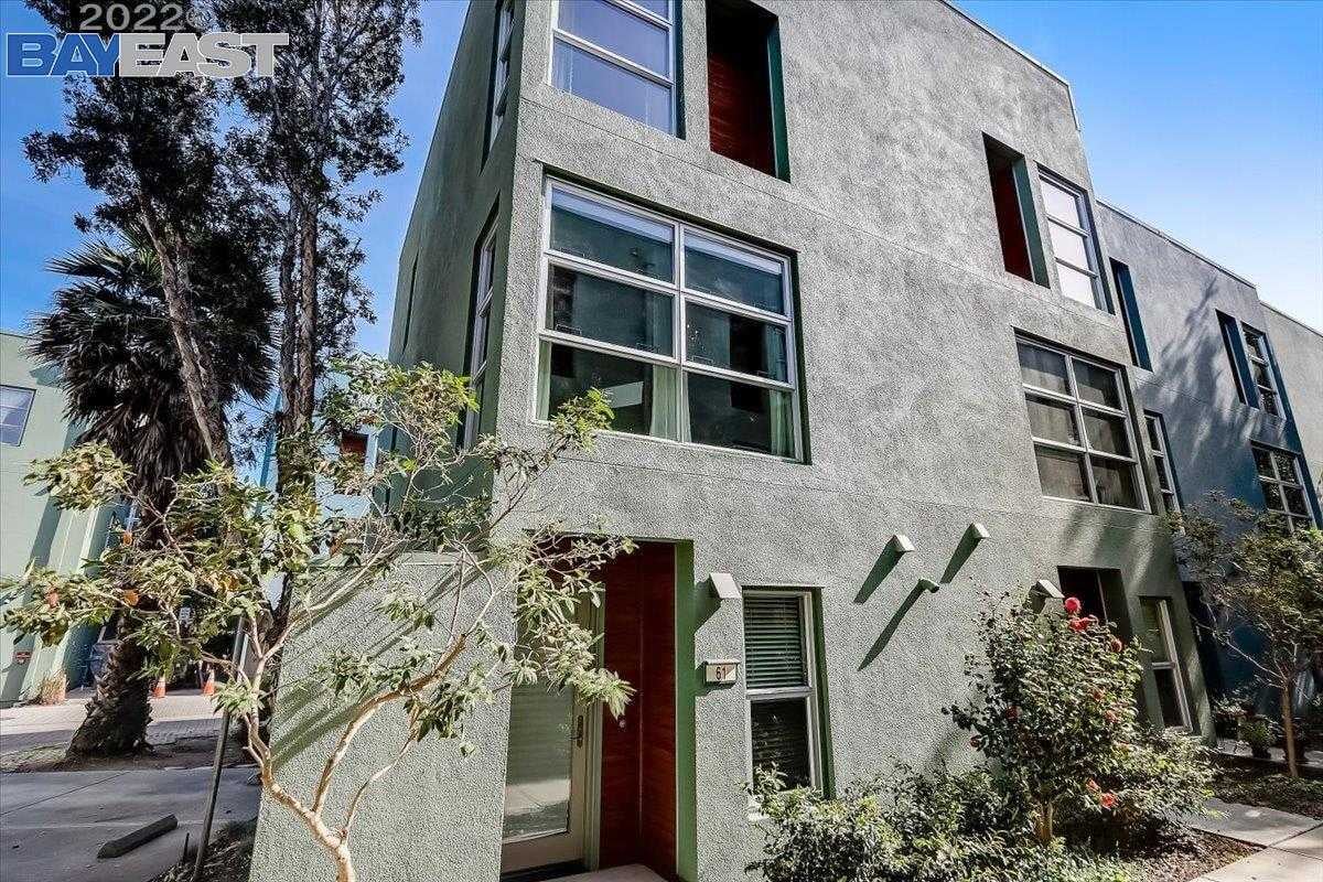 61 Glashaus Loop