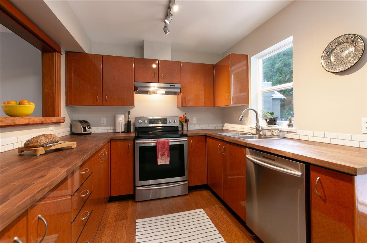 27-1400 Park St