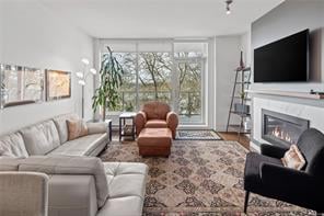 503-4009 Rainbow Hill Lane