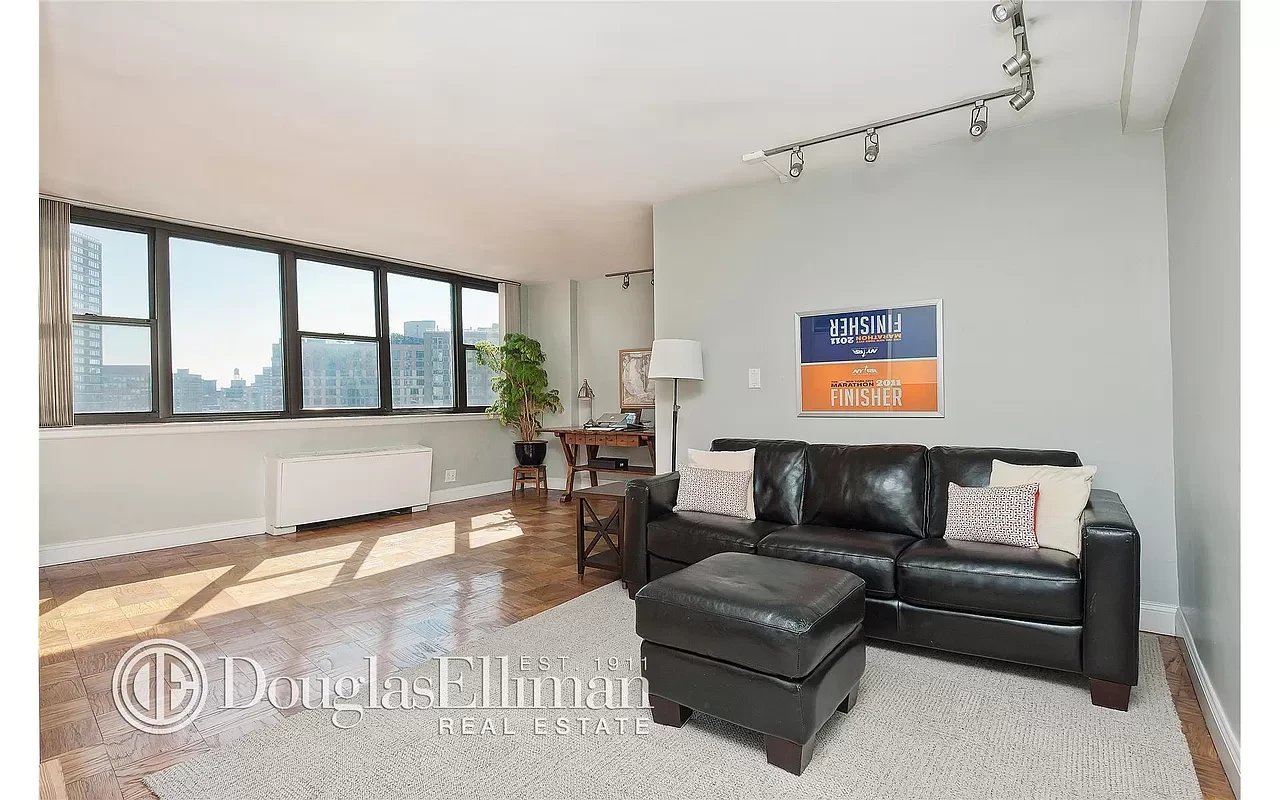 225 East 36th Street Unit: 19E