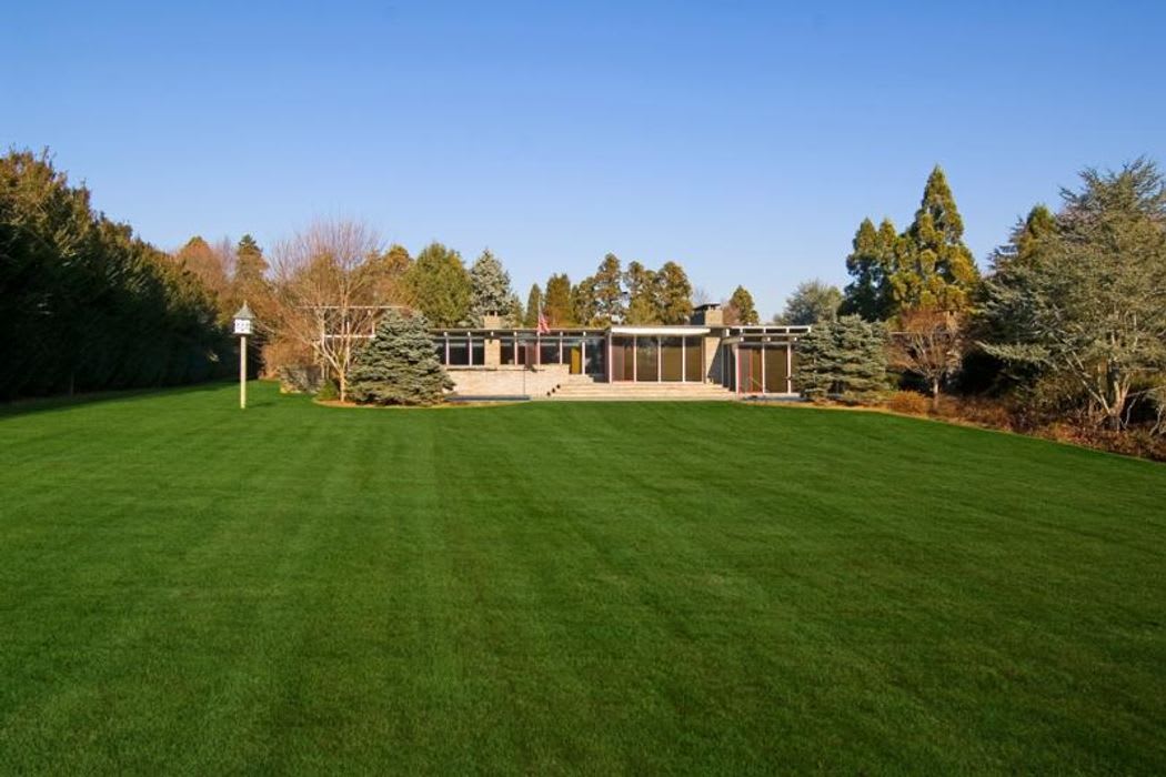 Contemporary in Private Estate Section