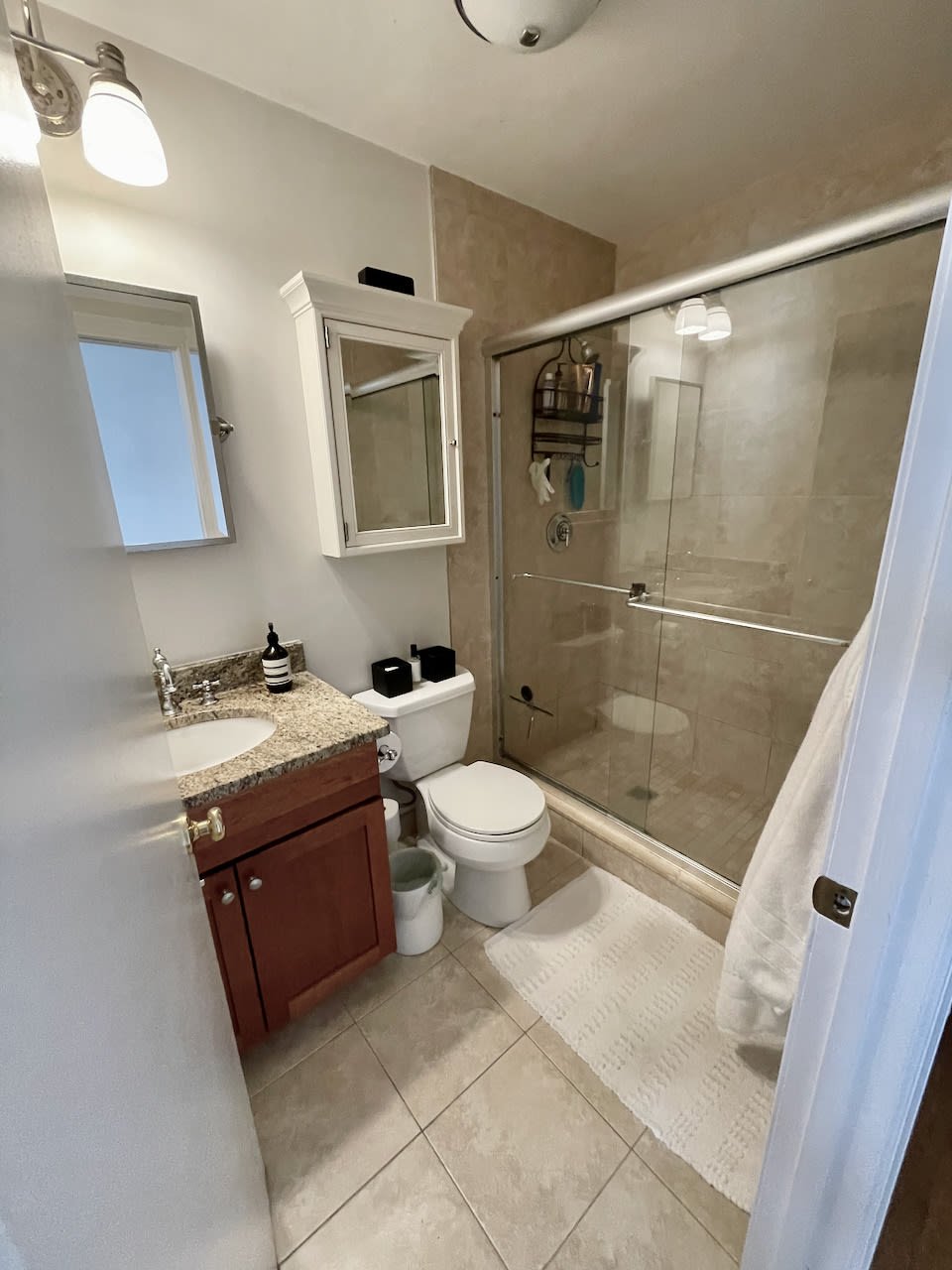 Back Bay / South End Border - 2 bed 1 bath w/ common laundry & common roof deck! 