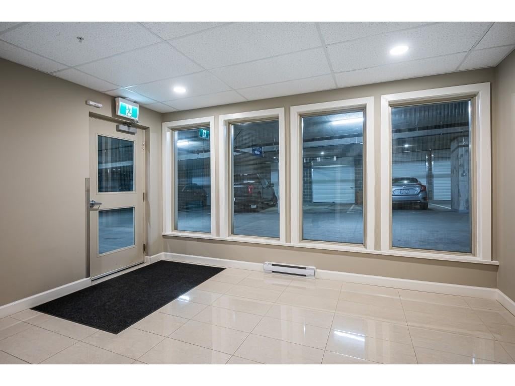B425-20716 Willoughby Town Centre Dr