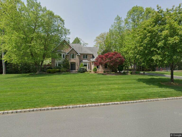 34 Oxford Dr