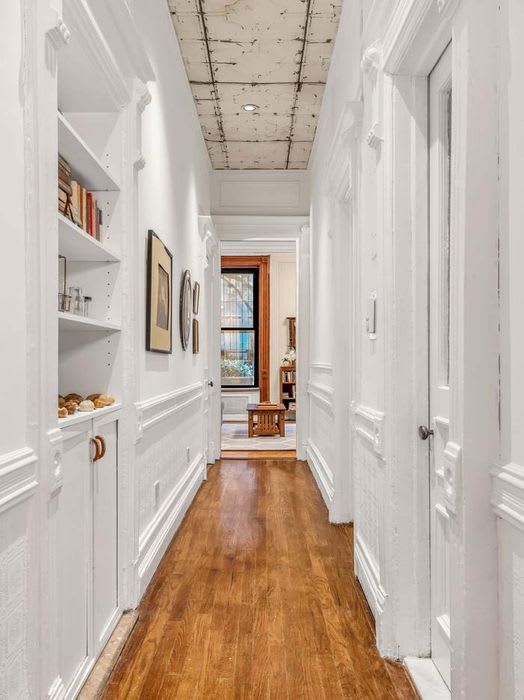 136 West 16th Street, 1FE