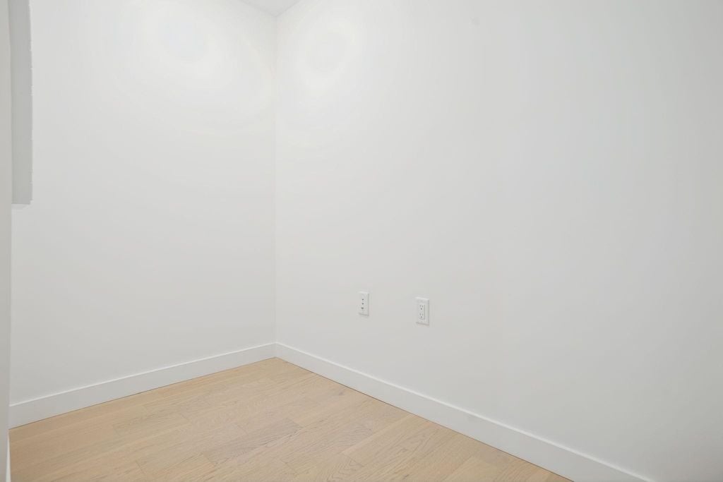 8398 Oak Street 204, Vancouver