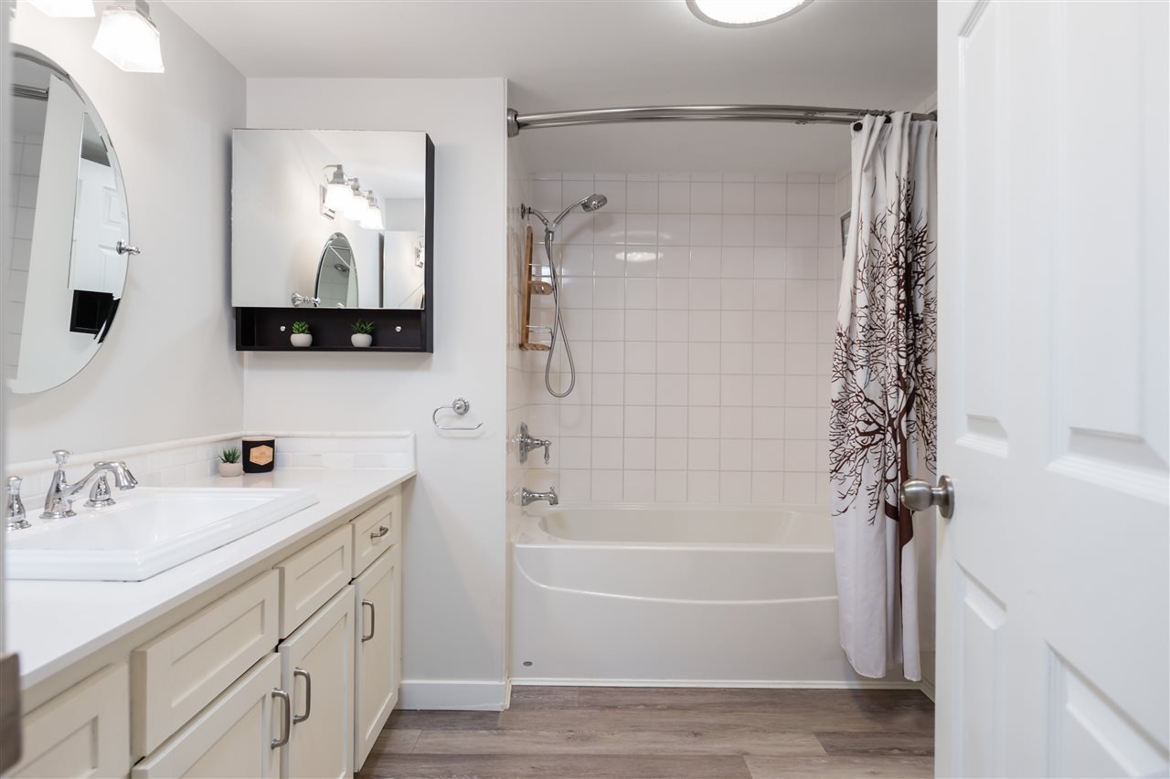 103-1055 W 13th Ave