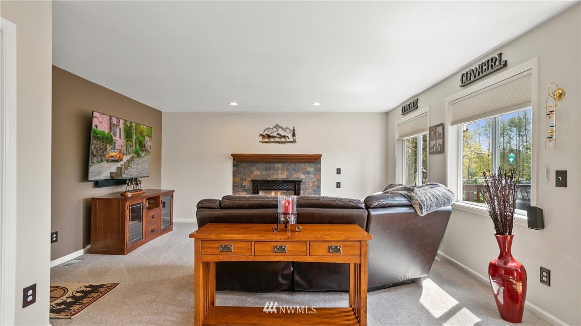 23222 155th Ave