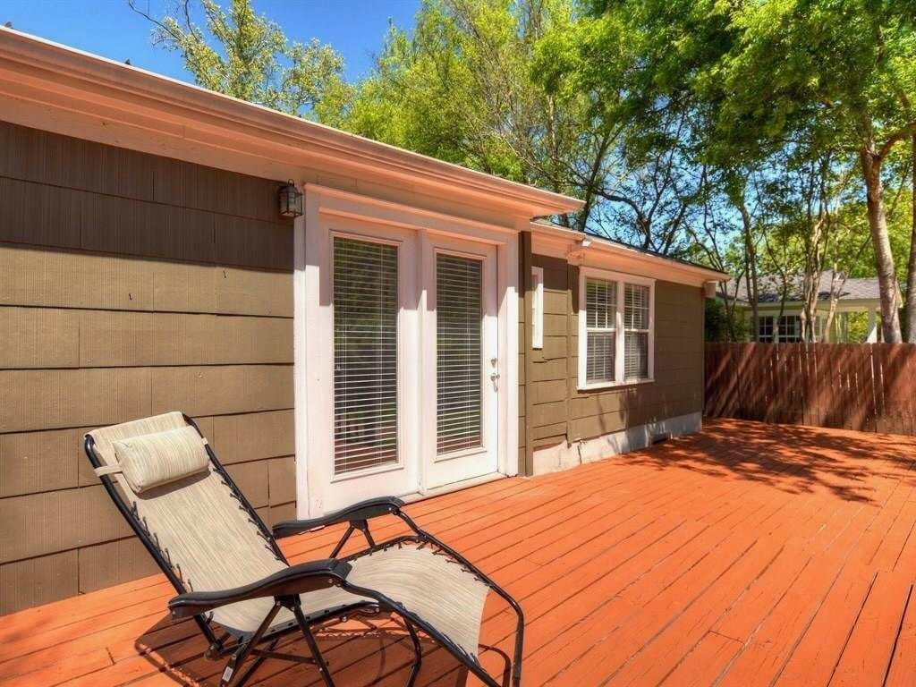 3311 Beverly Rd
