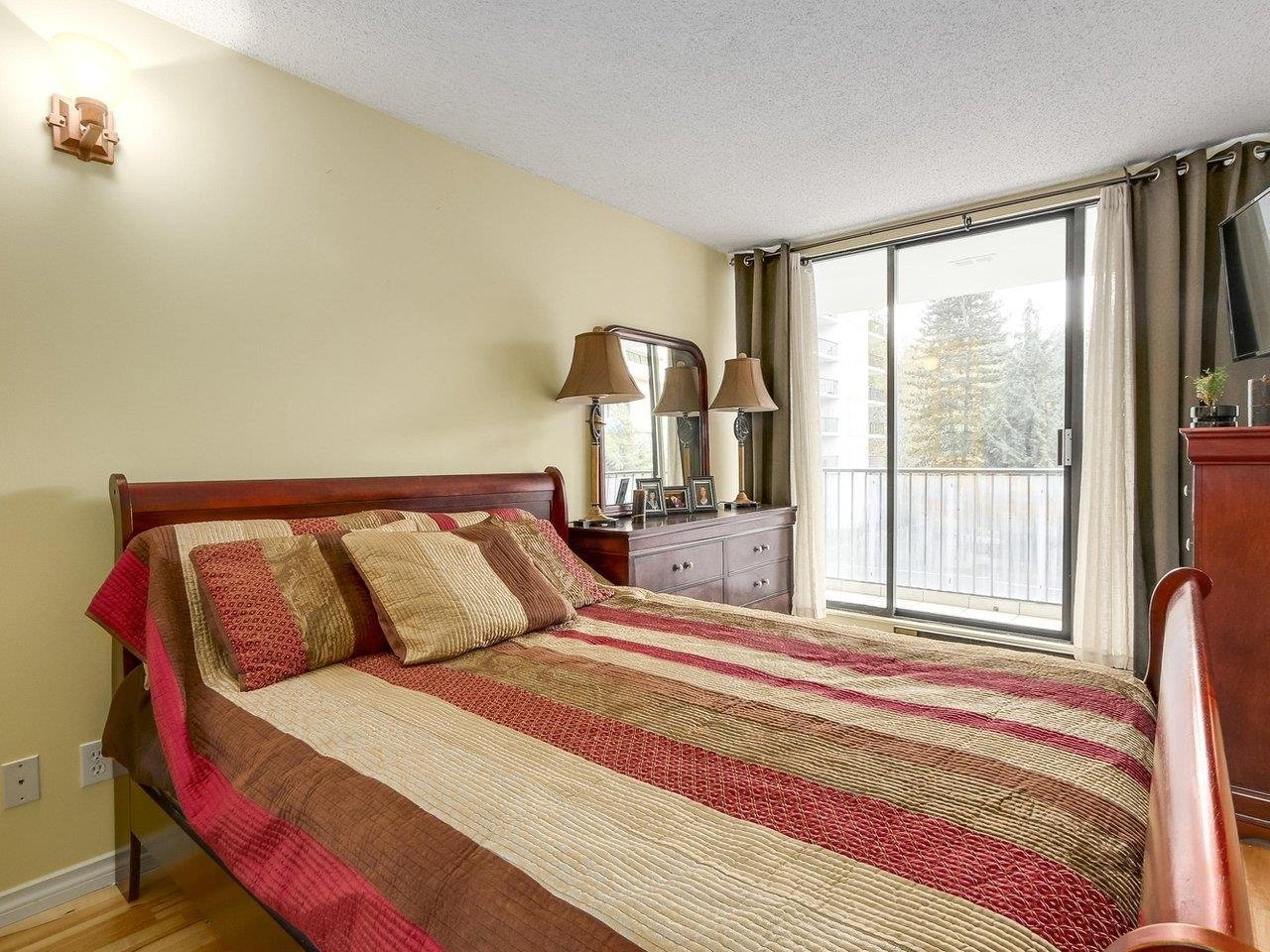 301-6455 Willingdon Avenue, Burnaby