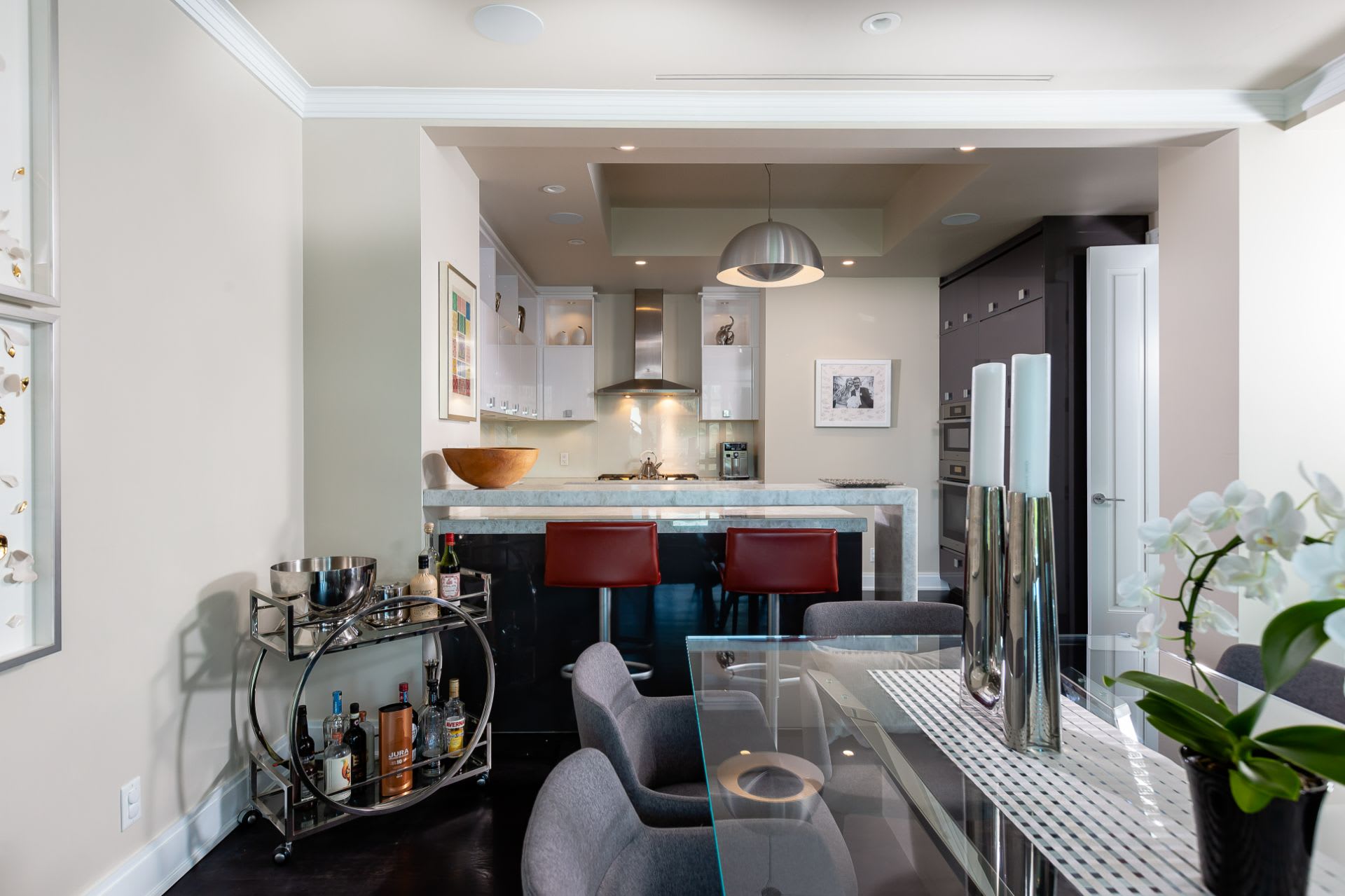 206 Bloor St W 